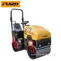 1 ton self-propelled vibrating roller compactor 1 ton self-propelled vibrating roller compactor FYL-880